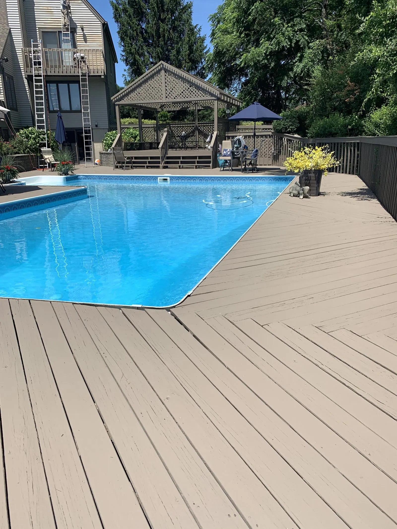 Installing tan siding on house